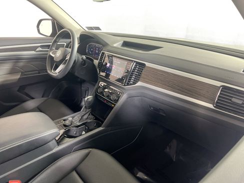 Used 2023 Volkswagen Atlas SE AWD/4WD image 28