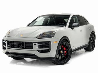 Used 2025 Porsche Cayenne GTS video 1