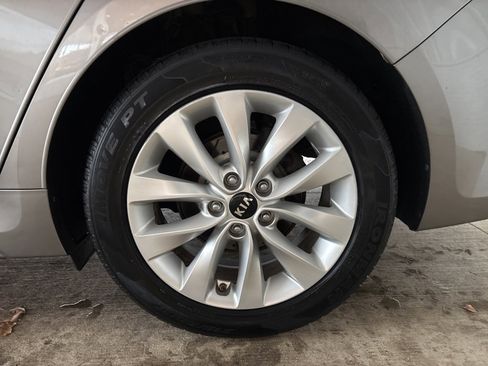 Used 2016 Kia Optima EX image 32