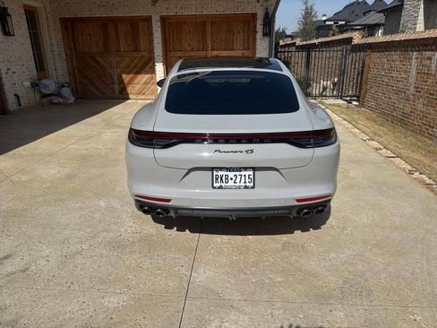 Used 2022 Porsche Panamera 4S image 9