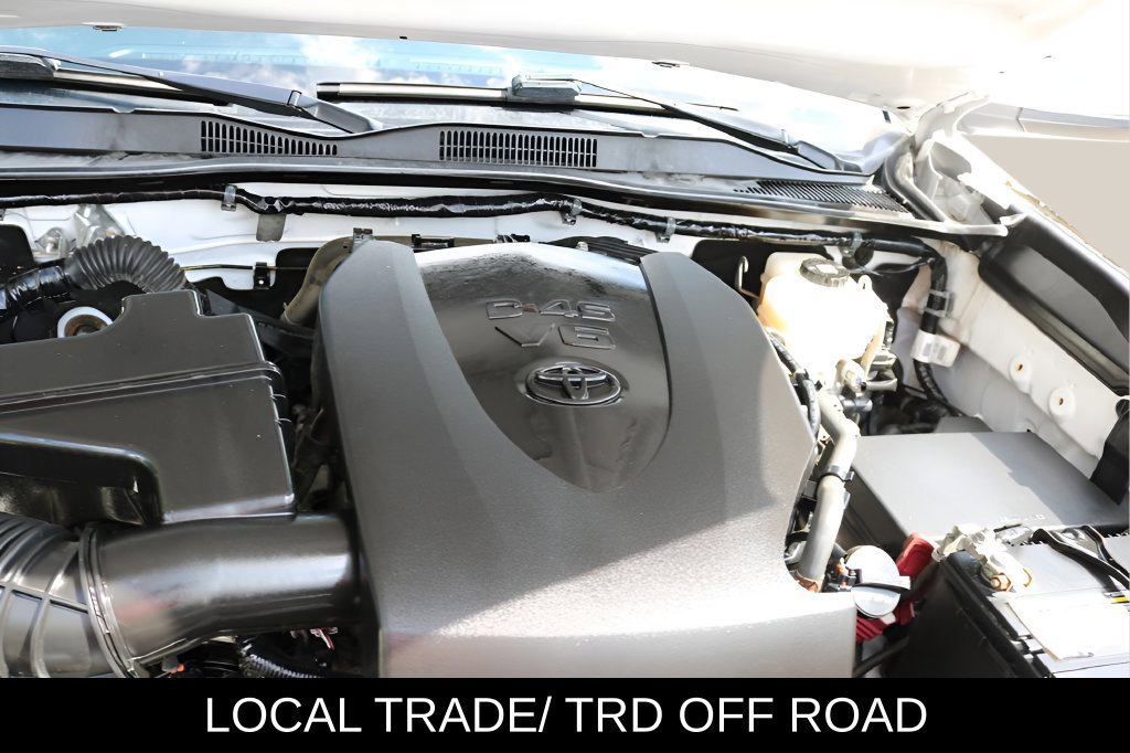 Used 2020 Toyota Tacoma TRD Off-Road AWD/4WD image 10