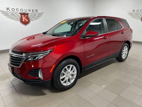 Used 2023 Chevrolet Equinox LT AWD/4WD image 3