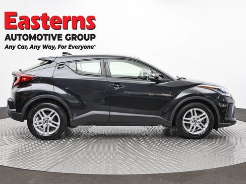 Used 2021 Toyota C-HR LE FWD image 4
