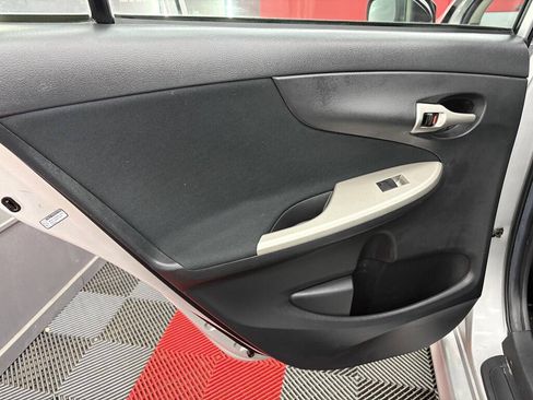 Used 2013 Toyota Corolla S FWD image 9