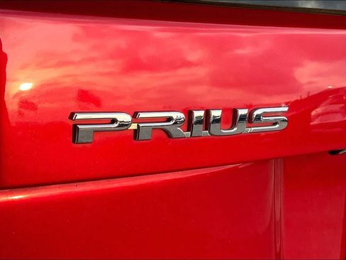 Used 2015 Toyota Prius Four FWD image 30