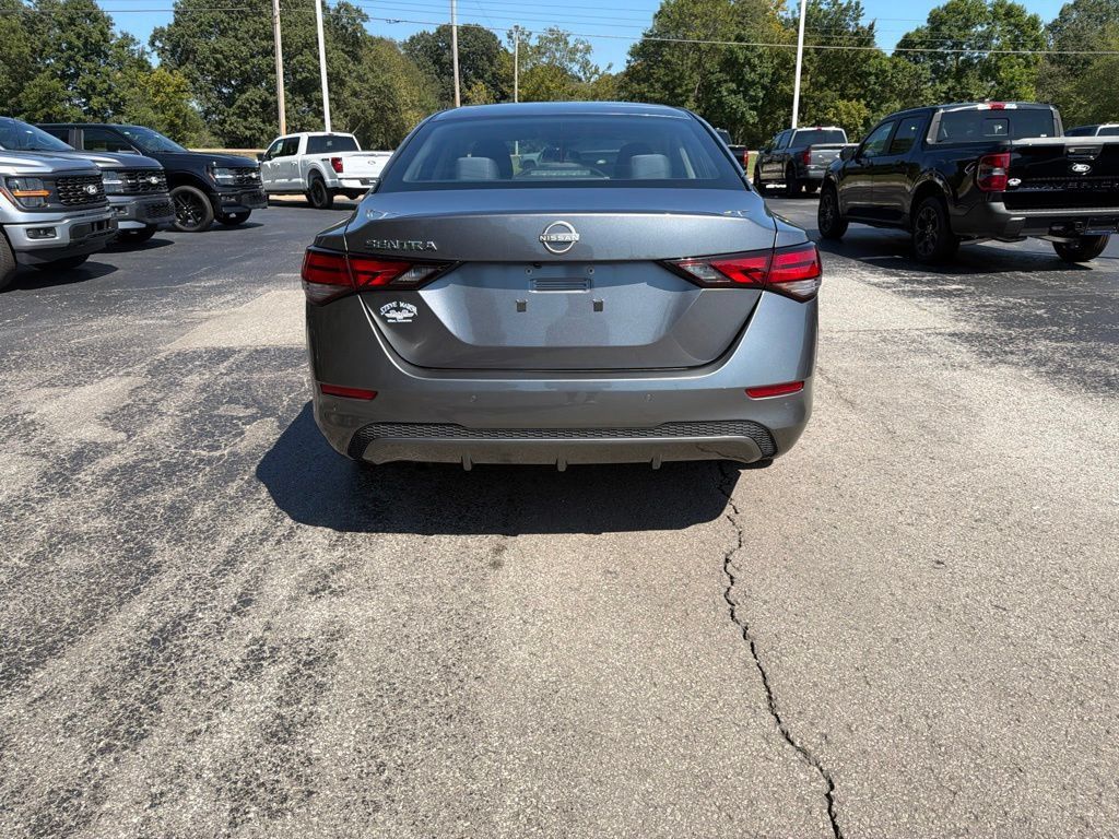 Used 2024 Nissan Sentra S FWD image 4