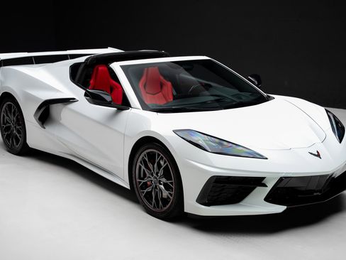 Used 2024 Chevrolet Corvette Stingray Coupe w/ 1LT image 43