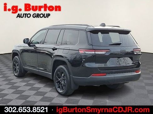 Used 2025 Jeep Grand Cherokee L Altitude AWD/4WD image 3