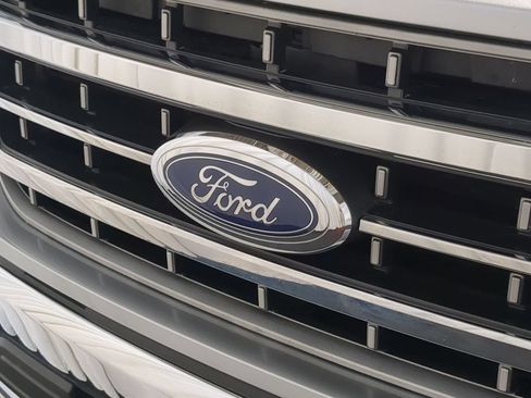 Used 2021 Ford F150 Lariat w/ Equipment Group 502A High AWD/4WD image 15