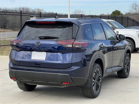 New 2026 Nissan Rogue SV image 4