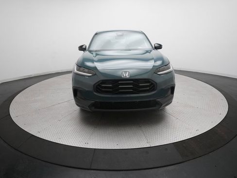 Certified 2025 Honda HR-V Sport image 11