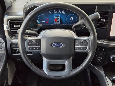 Used 2024 Ford F350 Lariat image 21