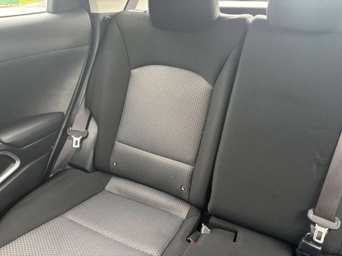 Used 2025 Kia Soul LX w/ LX Technology Package FWD image 37