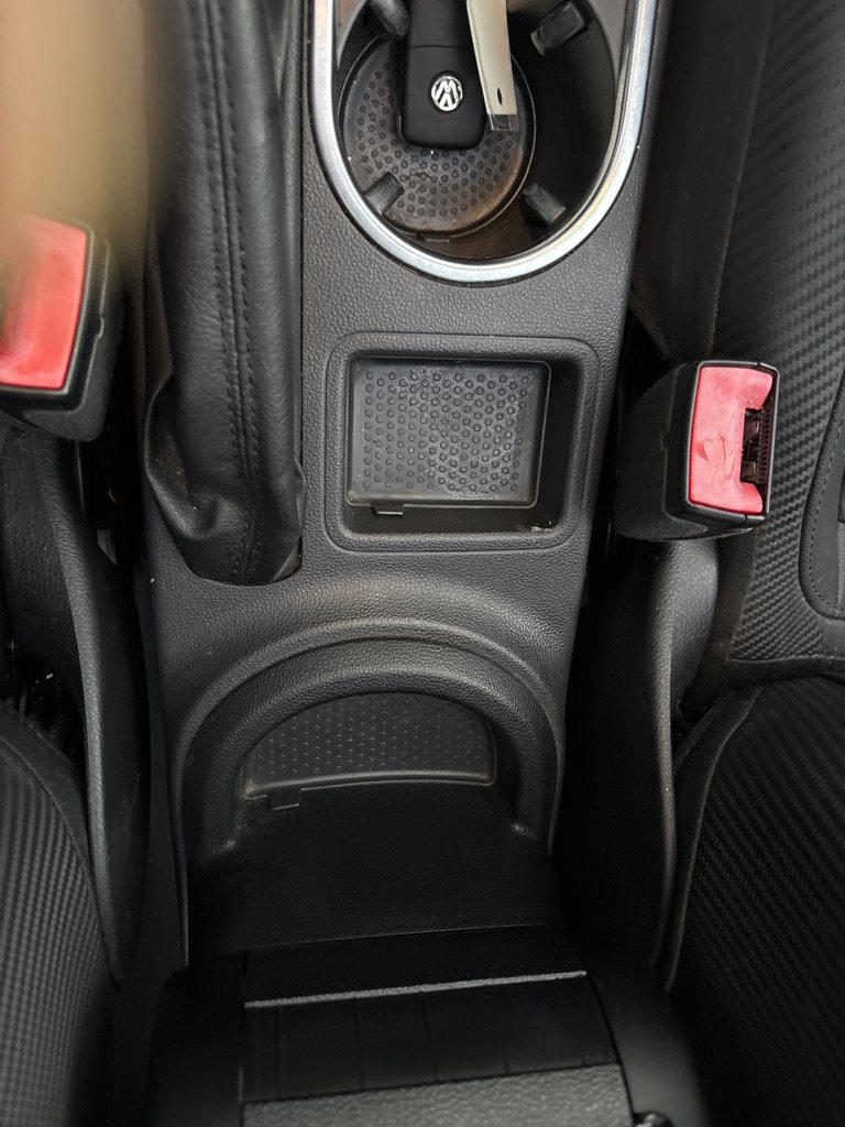 Used 2013 Volkswagen Beetle TDI FWD image 38