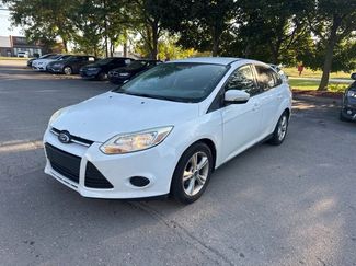 Used 2014 Ford Focus SE image 1