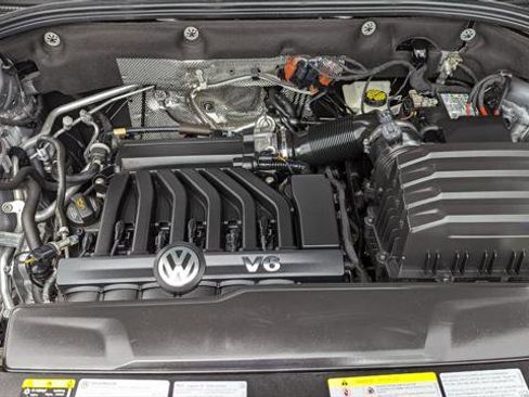 Used 2022 Volkswagen Atlas SEL Premium image 29