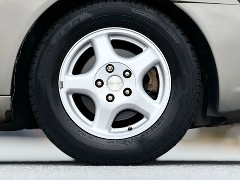 Used 2000 Toyota Avalon XL image 20