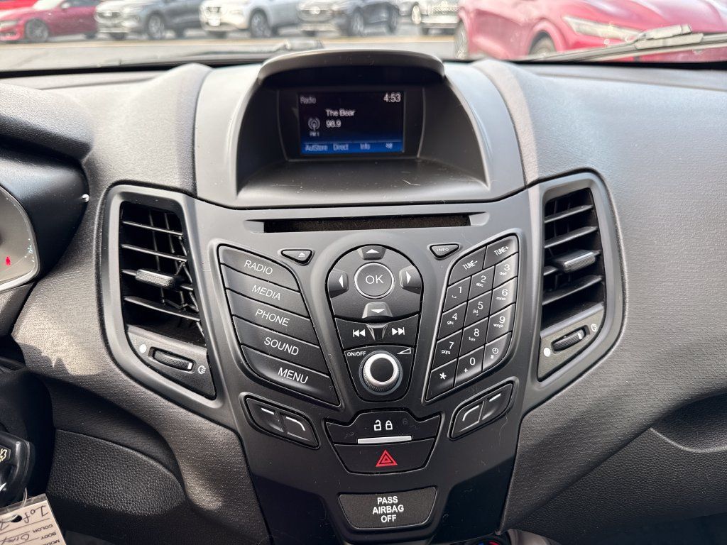 Used 2019 Ford Fiesta SE FWD image 10