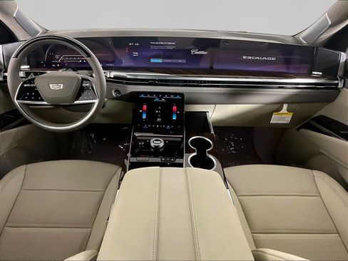 New 2026 Cadillac Escalade Platinum Sport w/ LPO, ONYX Package AWD/4WD image 12