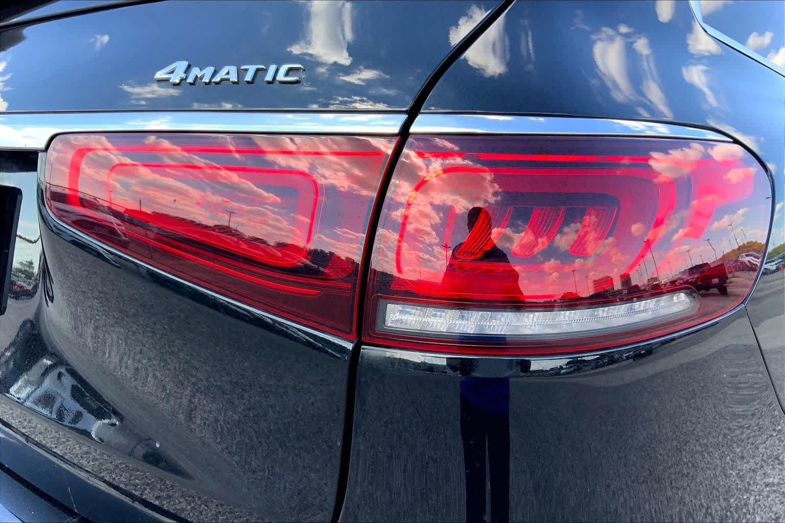 Used 2020 Mercedes-Benz GLS 450 4MATIC image 10