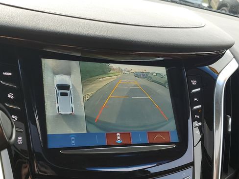 Used 2019 Cadillac Escalade Premium Luxury image 26