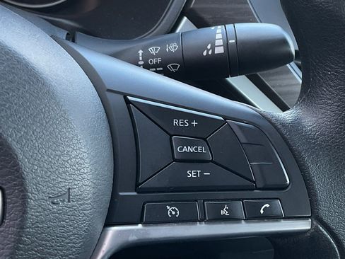 Used 2025 Nissan Altima 2.5 SV image 22