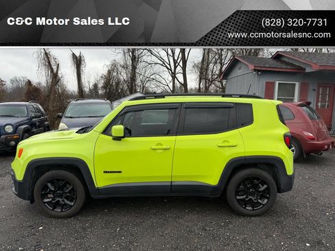 Used 2018 Jeep Renegade Latitude image 1