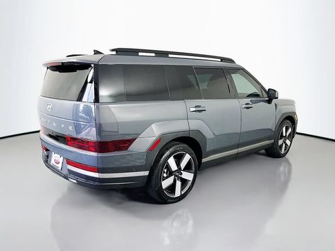 Used 2024 Hyundai Santa Fe Limited FWD image 5