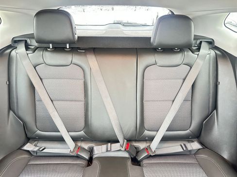 Used 2025 Chevrolet Trax LT image 38