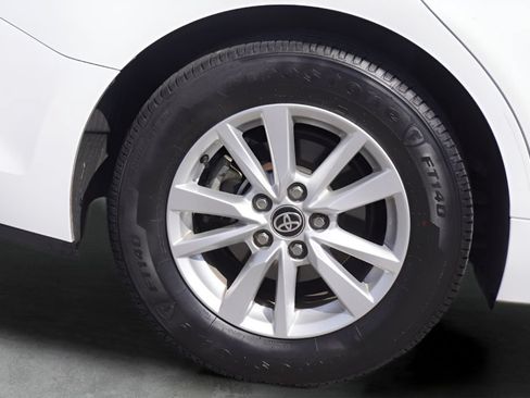 Used 2025 Toyota Camry LE FWD image 11