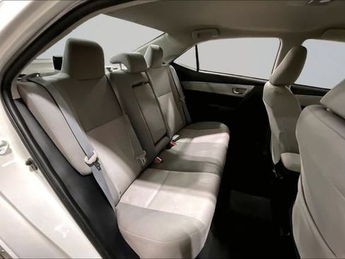 Used 2015 Toyota Corolla LE FWD image 27