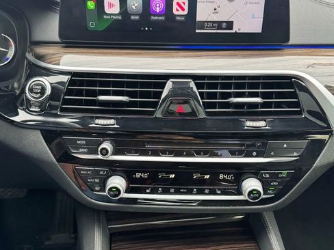 Used 2017 BMW 530i xDrive 530i xDrive Sedan 4D image 12