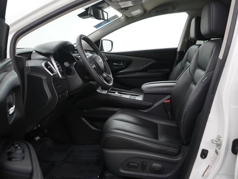 Used 2024 Nissan Murano SV w/ SV Midnight Edition Package image 19