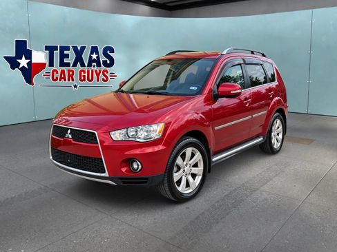 Used 2010 Mitsubishi Outlander XLS FWD image 1