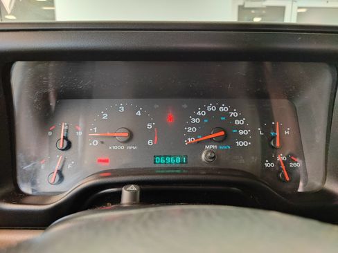 Used 2003 Jeep Wrangler X AWD/4WD image 9