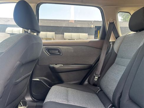 Used 2021 Nissan Rogue S AWD/4WD image 10