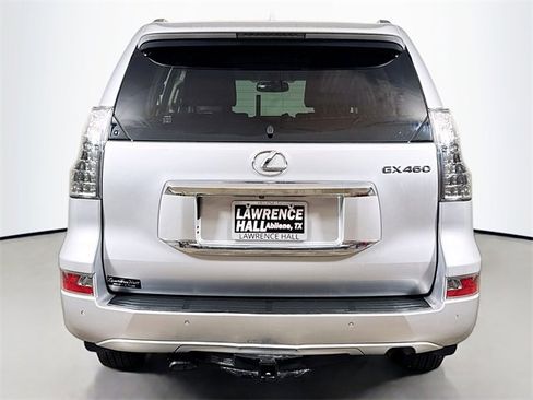 Used 2017 Lexus GX 460 image 5