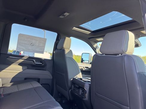 New 2025 Chevrolet Silverado 2500 ZR2 w/ Technology Package image 50