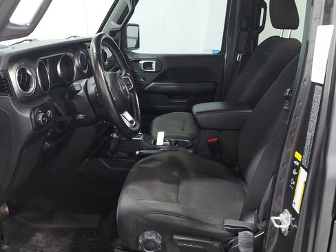 Used 2023 Jeep Wrangler Unlimited Sahara w/ LED Lighting Group AWD/4WD image 13