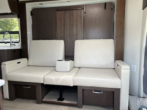 Used 2016 Mercedes-Benz Sprinter 3500 image 20