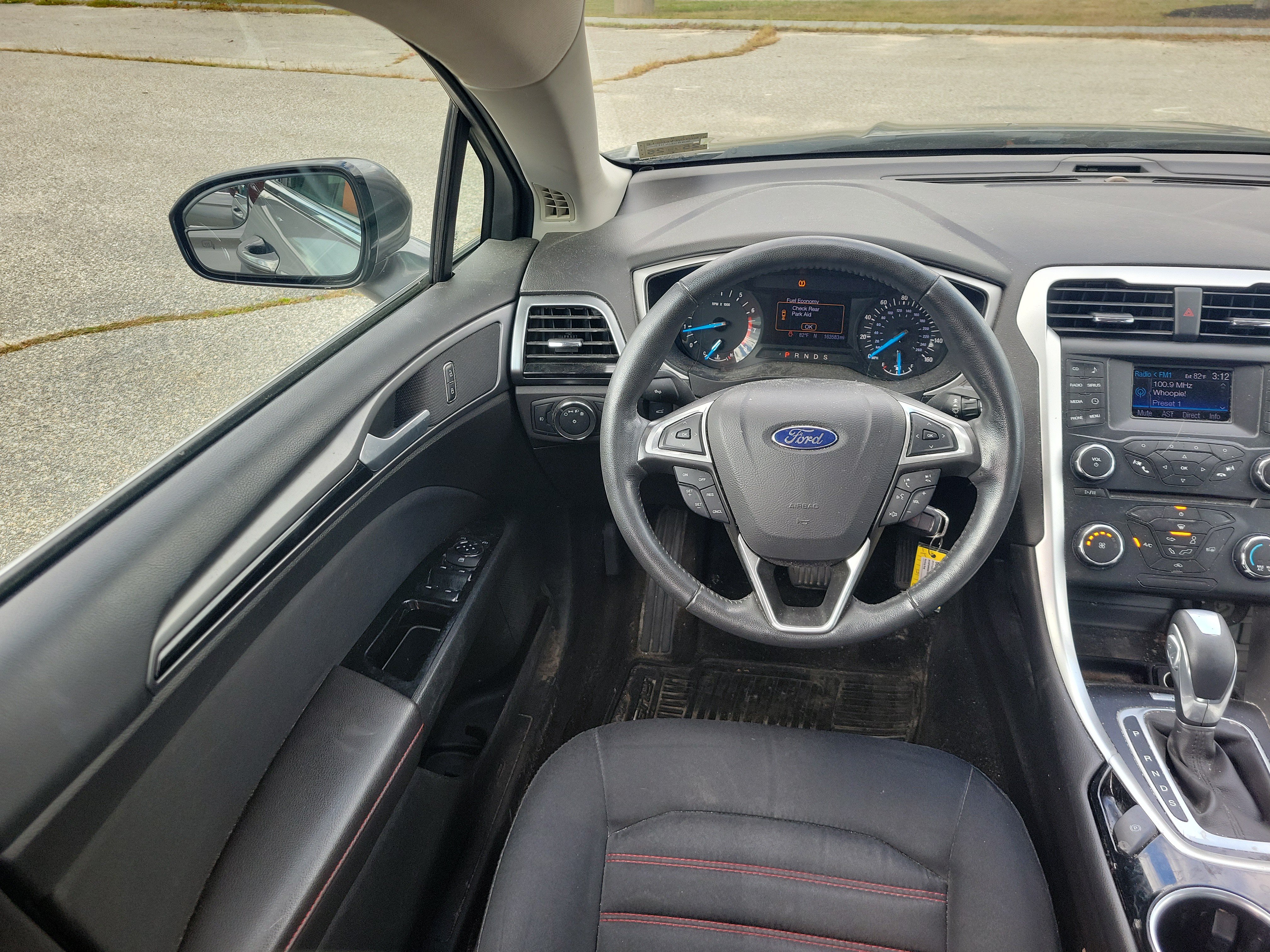 Used 2013 Ford Fusion SE FWD image 15