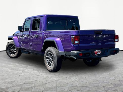 New 2026 Jeep Gladiator Sport AWD/4WD image 3
