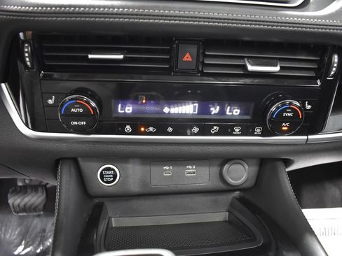 Certified 2023 Nissan Rogue SL AWD/4WD image 17