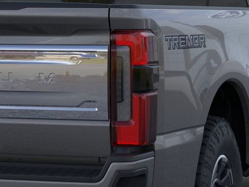 New 2026 Ford F250 Platinum w/ Platinum Plus Package AWD/4WD image 47
