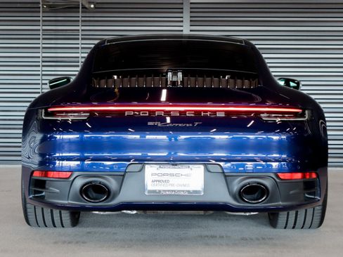 Used 2024 Porsche 911 Carrera T image 9
