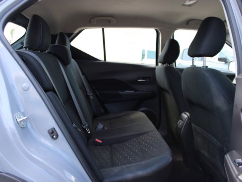 Certified 2023 Nissan Kicks SV FWD image 11