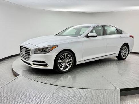 Used 2018 Genesis G80 3.8 RWD image 2