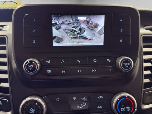 Used 2025 Ford Transit 250 148 Medium Roof image 18