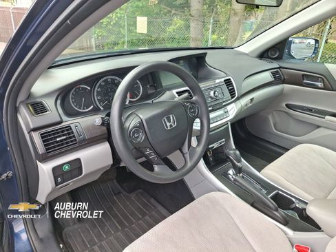 Used 2014 Honda Accord EX image 18