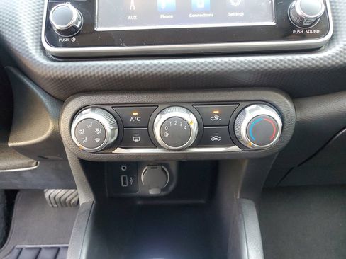Certified 2024 Nissan Kicks S FWD image 27